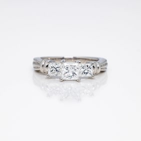Platinum Women's 3-Stone 1.60ct Diamond Ring