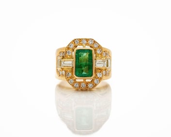 18kt Yellow Gold Natural Emerald & Diamond Ring