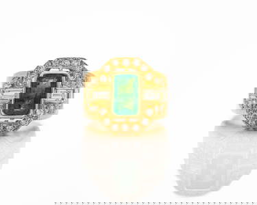 18kt Yellow Gold Natural Emerald & Diamond Ring