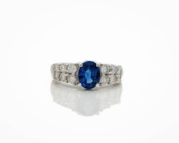 Vintage Platinum Natural Sapphire Diamond Ring