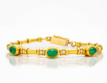 18k Yellow Gold Cabochon Emerald Diamond Bracelet