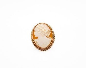Art Deco 14kt Yellow Gold Cameo Shell Ring
