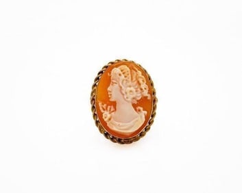 Art Deco 14kt Yellow Gold cameo Shell Ring