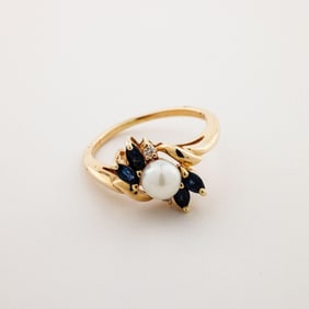 Vintage 14kt Gold Sapphire Pearl Cocktail Ring