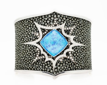 Stephen Webster 18kt Diamond Quartz Cuff Bangle