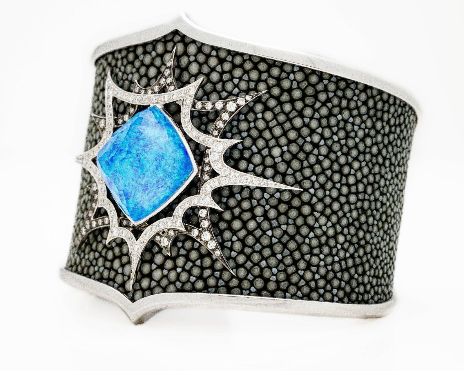 Stephen Webster 18kt Diamond Quartz Cuff Bangle - 4