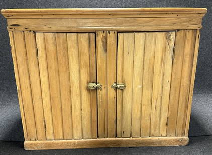 Antique 1870s Pine Beadboard Dry Sink w/ Original Galvanized Liner: Great original pine surface. Has a wonderful rustic construction. 42" x 20.5" x 32.5" tall