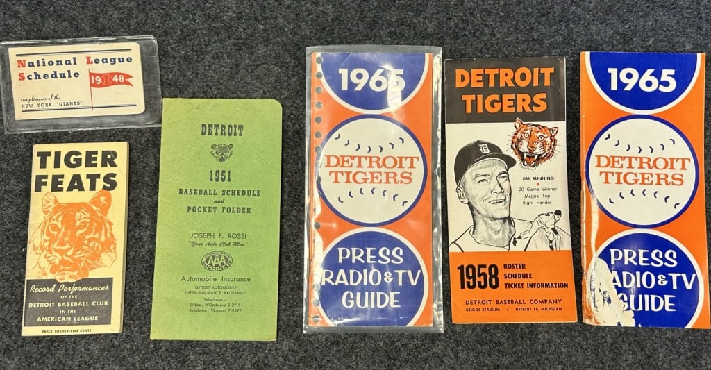 LOT OF 6 1940S-60S VINTAGE DETROIT TIGERS & BASEBA 2X 1965 PRESS GUIDES, 1948 NATIONAL LEAGUE (1 of 5)