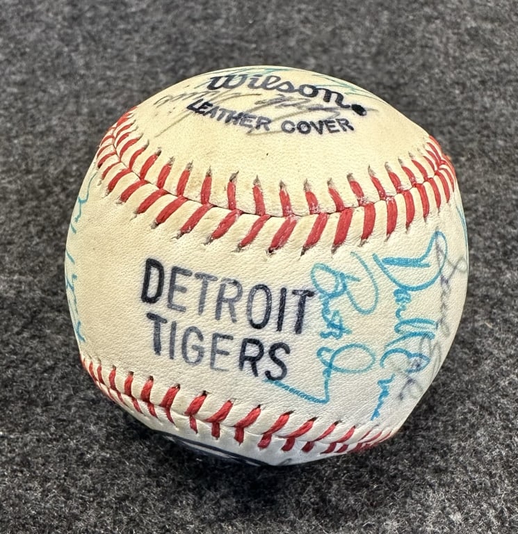 1986 DETROIT TIGERS 23X AUTOGRAPHED TEAM BASEBALL SPARKY ANDERSON, ALAN TRAMMELL, KIRK GIBSON, JACK (1 of 8)
