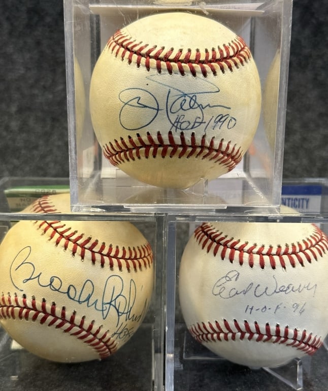 LOT OF 3 BALTIMORE ORIOLES HALL OF FAME FORMER PLA ALL ON RAWLINGS OFFICIAL AMERICAN LEAGUE (1 of 5)