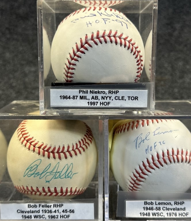LOT OF 3 HALL OF FAME PITCHERS SINGLE SIGNED AUTOG FELLER AND NEIKRO ON RAWLINGS OFFICIAL AMERICAN & (1 of 5)