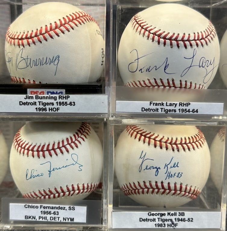 LOT OF 4 DETROIT TIGERS HALL OF FAMERS AND GREATS ALL ON RAWLINGS OFFICIAL MAJOR LEAGUE OR AMEICAN: ALL ON RAWLINGS OFFICIAL MAJOR LEAGUE OR AMEICAN LEAGUE BASEBALLS FERNANDEZ PSA/DNA X83008, BUNNING PSA/DNA W47779