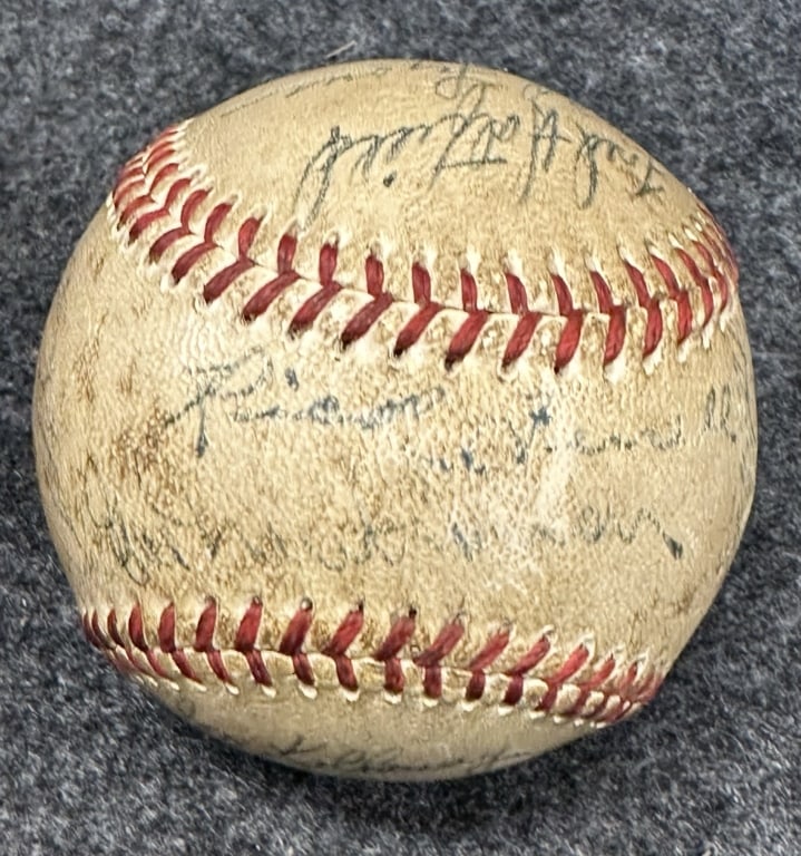 VINTAGE 1952 DETROIT TIGERS TEAM SIGNED 20X AUTOGR REACH OAL BASEBALL WILLIAM HARRIDGE BALL. RICK (1 of 7)
