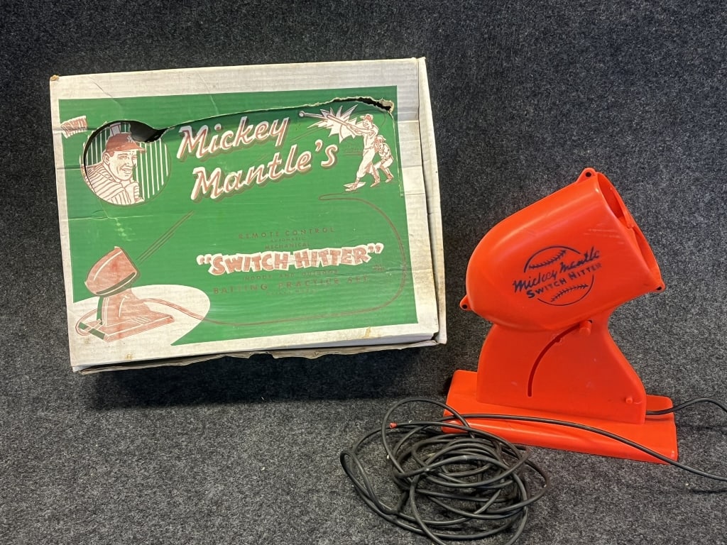 ORIGINAL 1960S MICKEY MANTLE REMOTE CONTROL SWITCH GREAT ORIGINAL BOX, APPEARS TO BE MISSING THE (1 of 10)