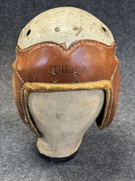 ORIGINAL 1940S WILSON MODEL F2370 LEATHER FOOTBALL GREAT ORIGINAL LEATHER WITH SOME ORIGINAL INK AS: GREAT ORIGINAL LEATHER WITH SOME ORIGINAL INK AS SHOWN