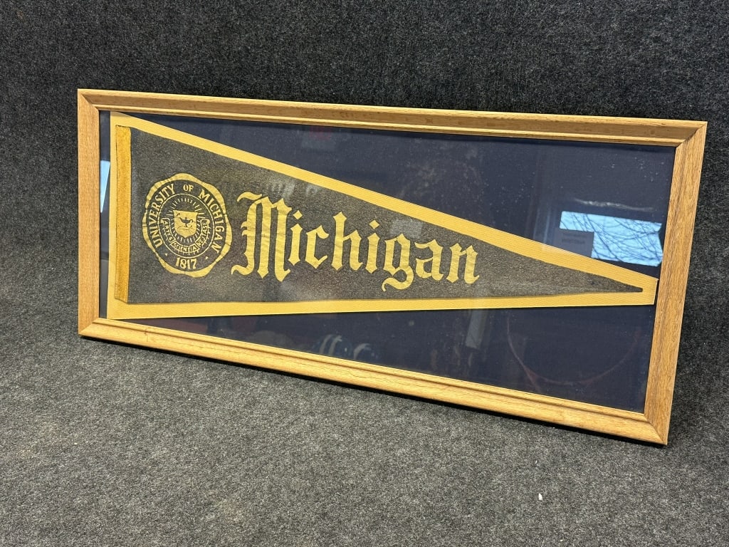 ORIGINAL EARLY 1900S WOOL MICHIGAN FOOTBALL PENNAN FRAMED 32" X 14" LIGHT WEAR AS SHOWN (1 of 7)