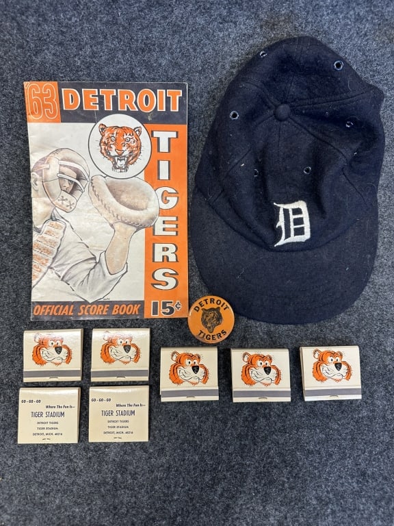 LOT OF 10 VINTAGE DETROIT TIGERS RELATED ITEMS: WO GREAT ORIGINAL LOT OF DETROIT TIGERS RELATED: GREAT ORIGINAL LOT OF DETROIT TIGERS RELATED ITEMS
