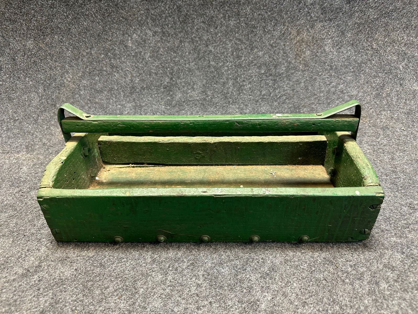 Wonderful Green Painted Primitive Rustic Cutlery Tool Tote (1 of 5)