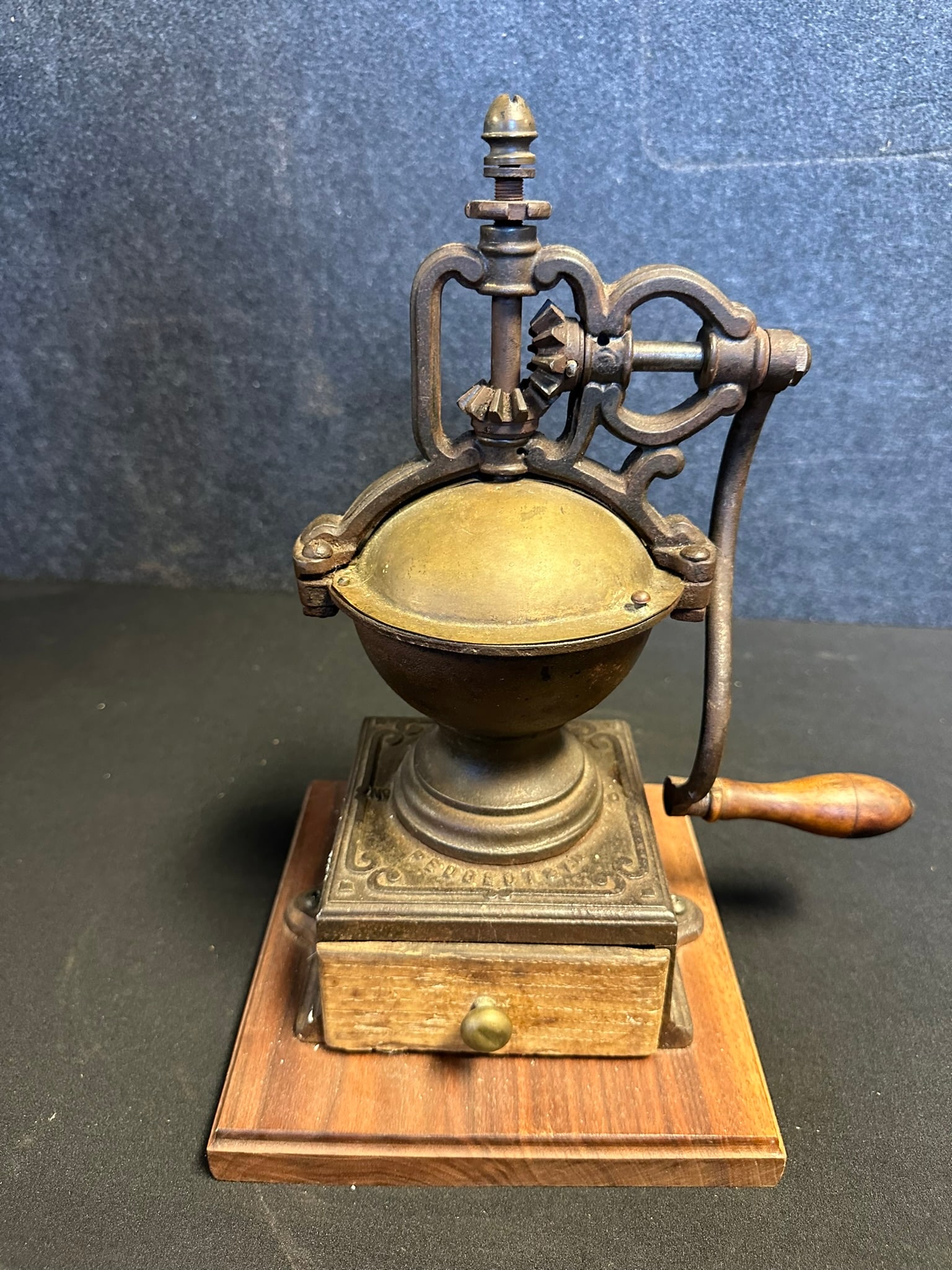 Antique Peugeot French Coffee Mill Grinder (1 of 8)