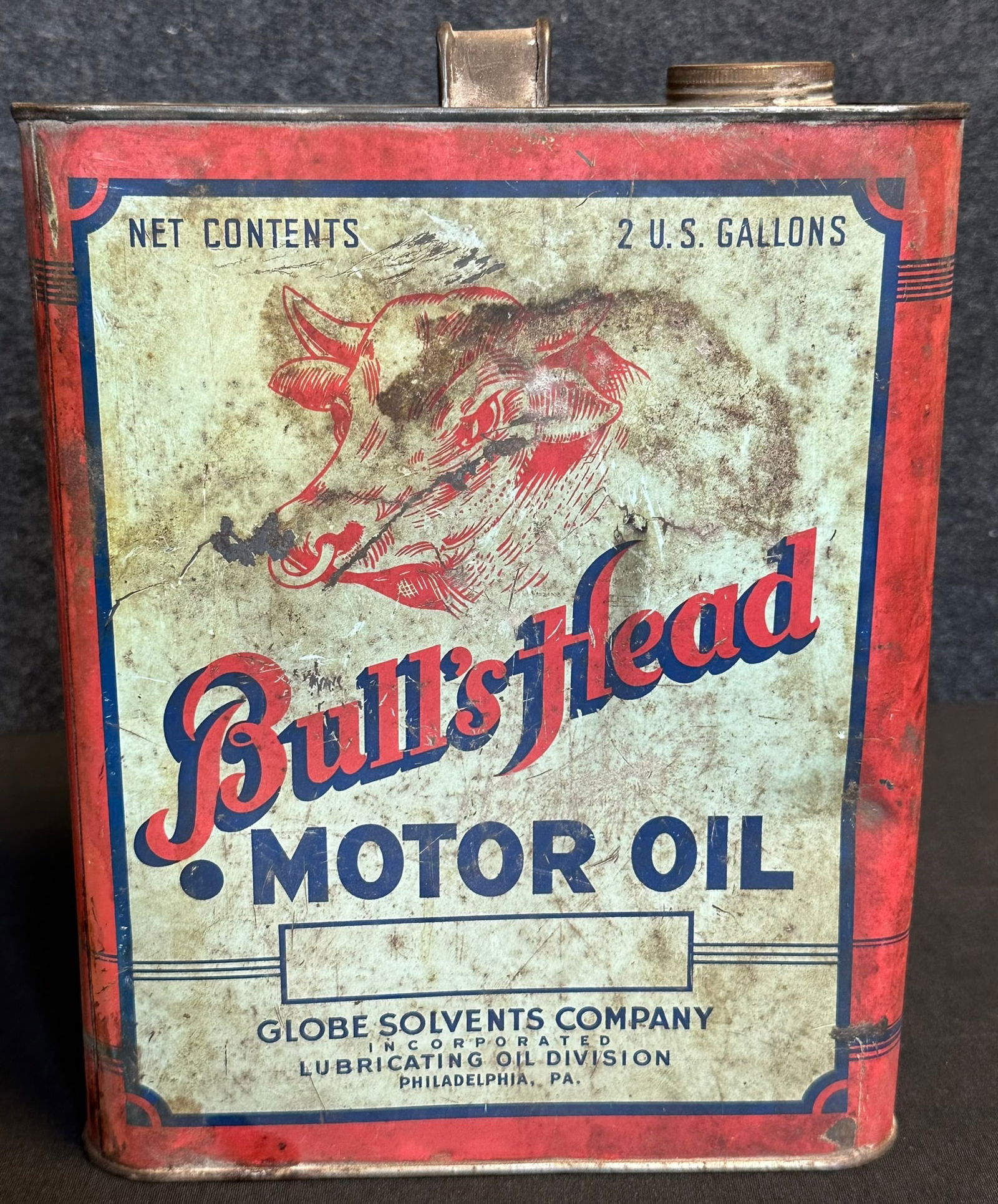 Bull's Head Motor Oil 2 Gallon Metal Can by Globe Solvents Co. Philadelphia PA (1 of 6)