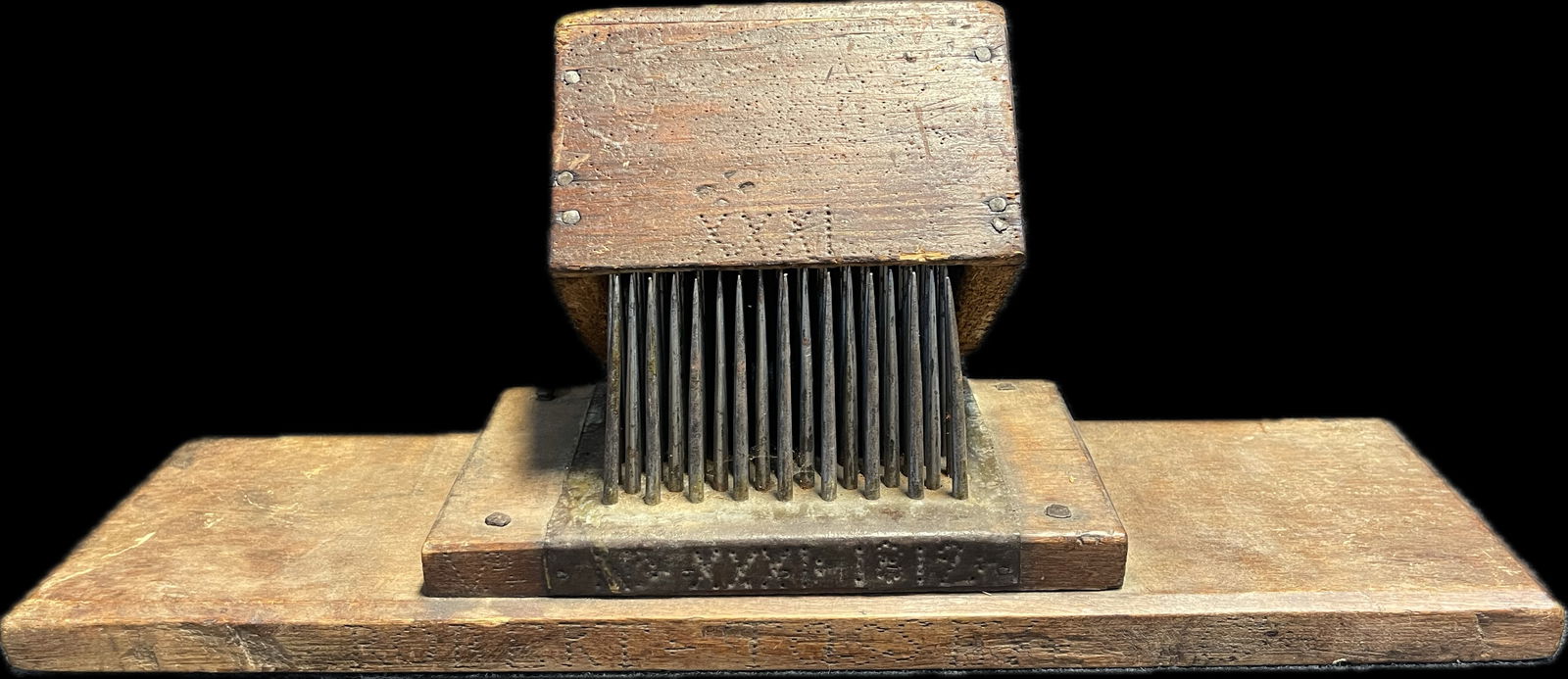 Dated 1812 Robert Tassey Lidded Hetchel Flax Comb (1 of 7)