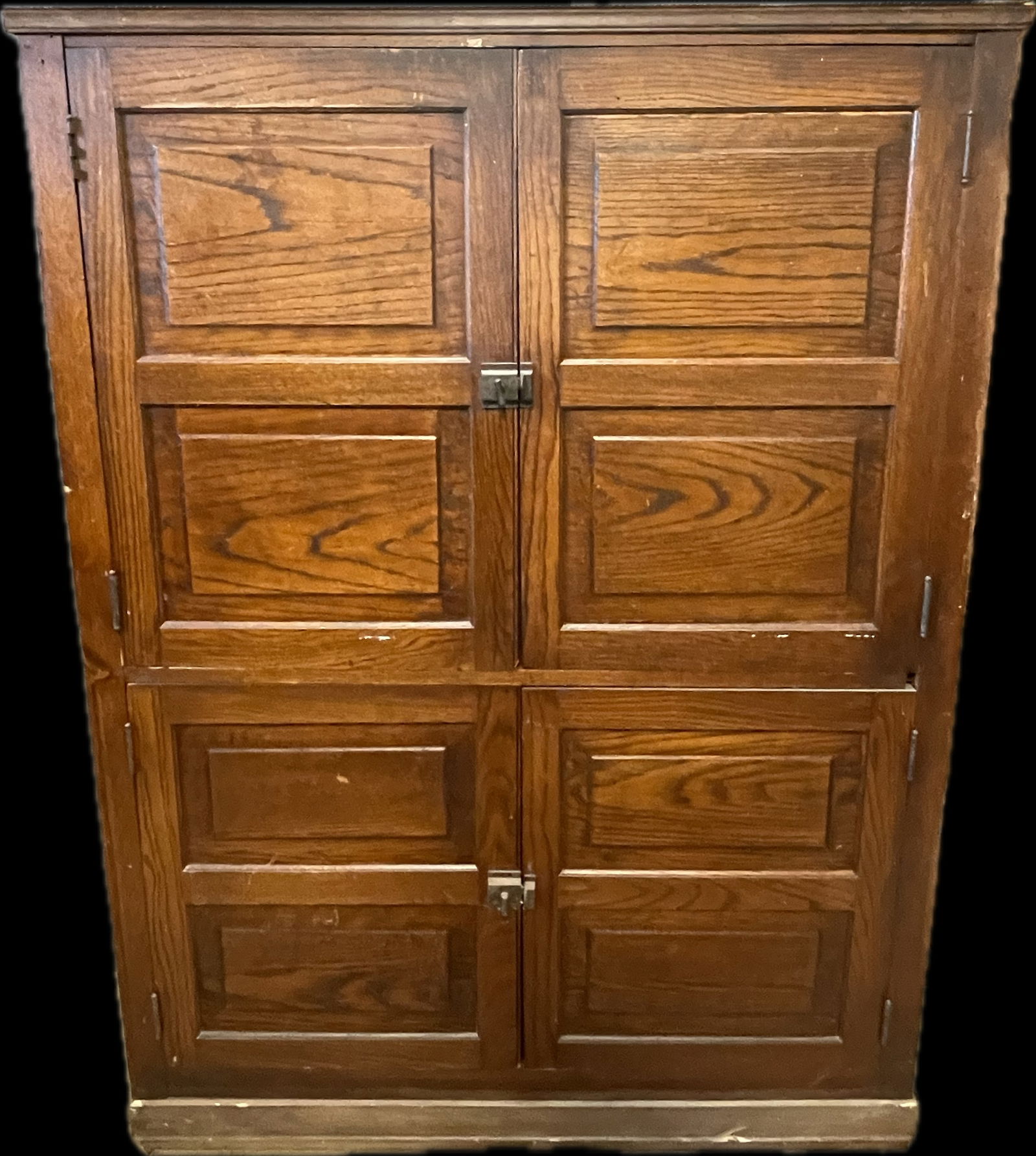 Great Antique Original 4 Door Oak Paneled Cupboard (1 of 4)