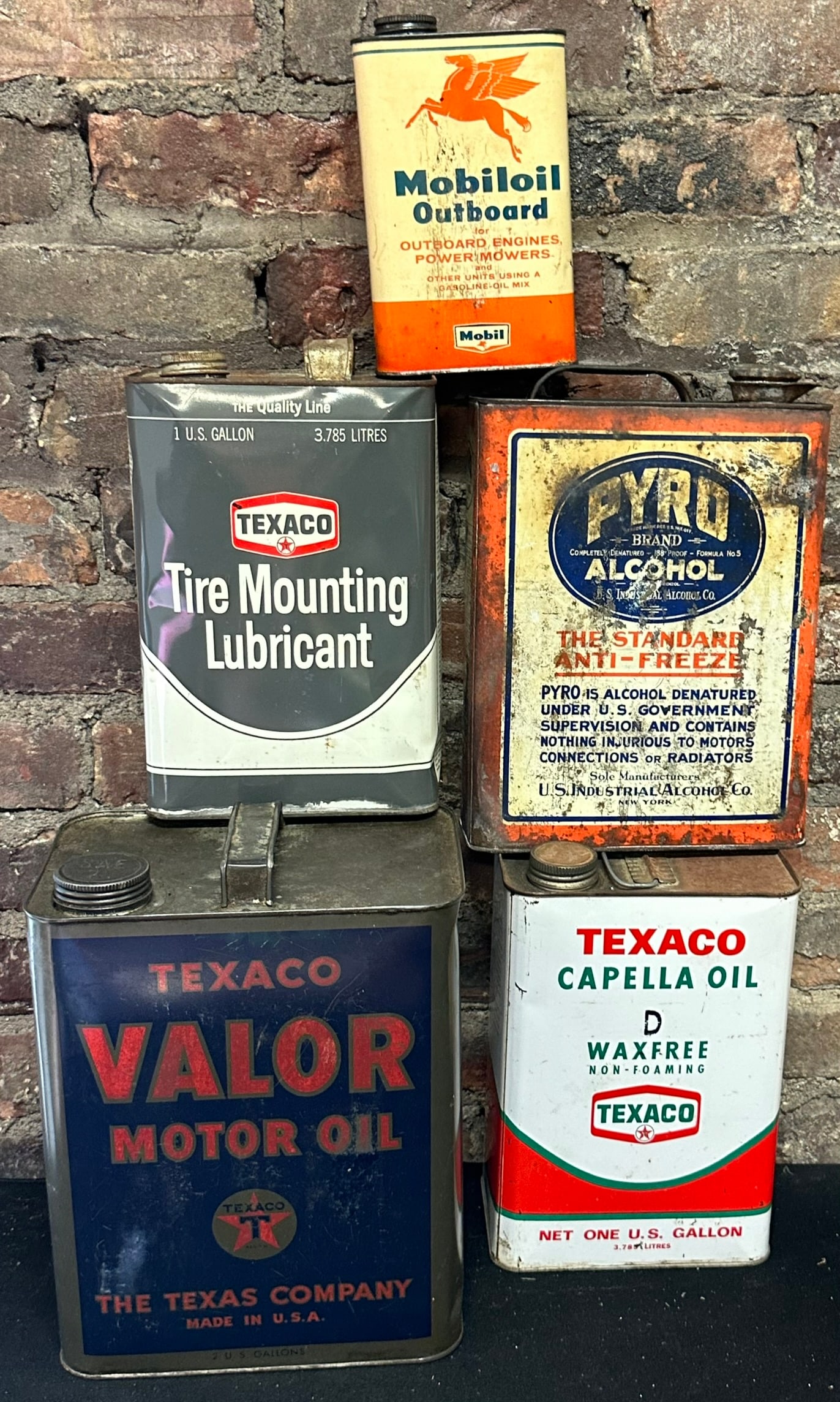 Lot of 5 Vintage Mobil, Texaco, Pyro Motor Oil Quart 1 & 2 Gallon Cans (1 of 12)
