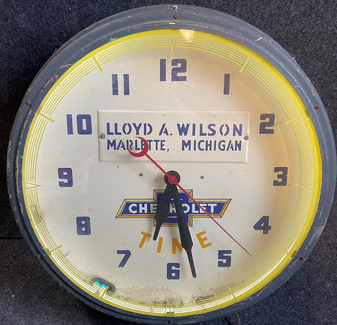 Original 1940s Lloyd A. Wilson Chevrolet Dealership 20" Neon Advertising Clock (1 of 13)