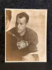 Original 8x10 Sepia Tone Photograph Gordie Howe by Mackey
