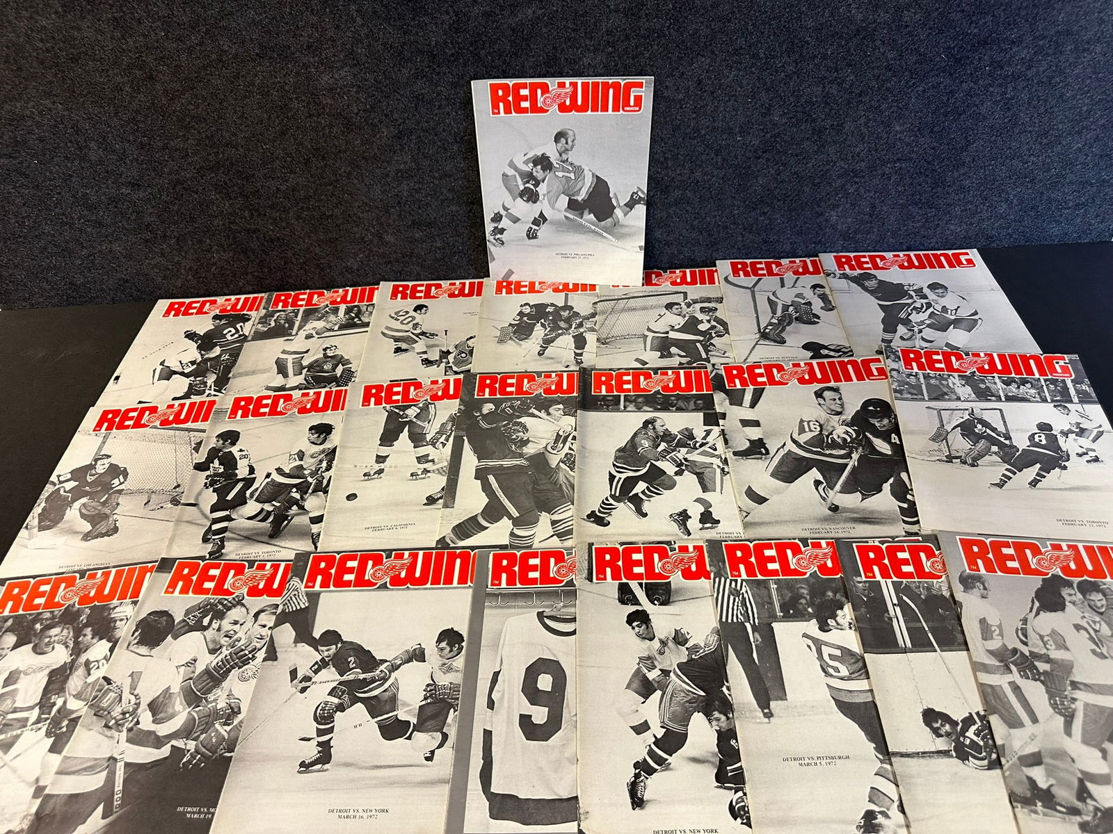 Lot 22 Red Wing Magazines 1 Contains Game Insert Jan. 2, 1972-Mar. 28, 1972 (1 of 2)