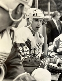 Autographed Steve Yzerman Matted Photographic 14"x11" Print School Reading Photo Shoot