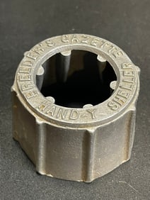 Breeder's Gazette Hand-Y Corn Cast Aluminum Sheller