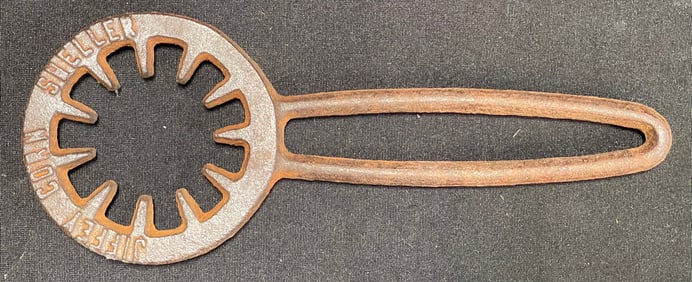 Antique Early 20th Century Handheld Cast Iron Jiffy Corn Sheller