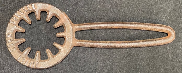 Antique Early 20th Century Handheld Cast Iron Jiffy Corn Sheller