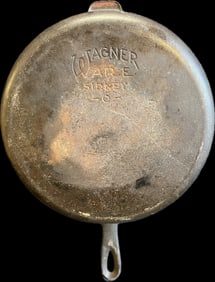 Antique Wagner No 0 1088L 10" Cast Iron Frying Pan
