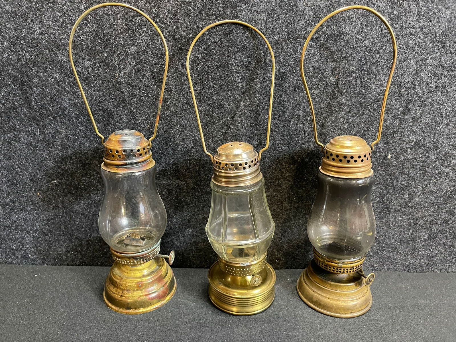 Early 1900s Lot 3 Clear Glass Brass Ice Skating Skating Lamps Lanterns Perko Wonder Junior (1 of 9)
