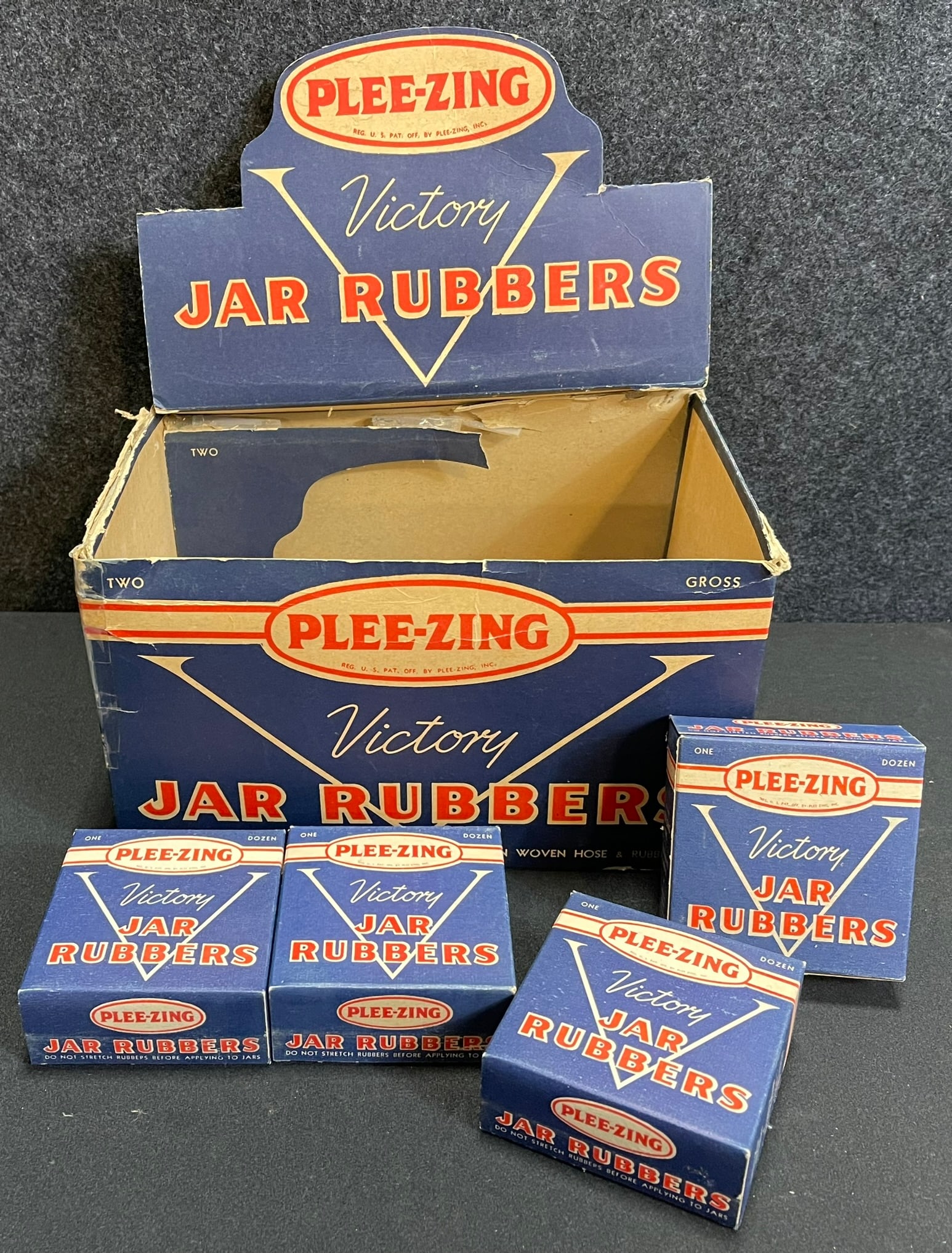 Pair Plee-Zing Jar Rubbers (4) Nos w/ Store Display Box & Twins Wooden Cigars Box (1 of 18)