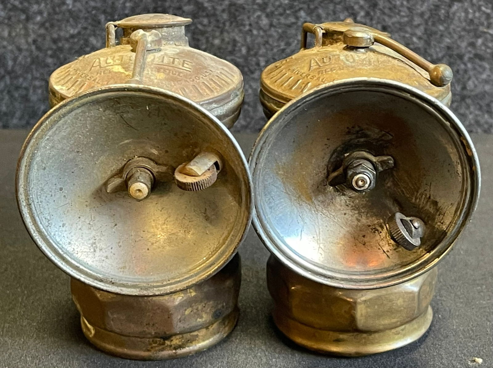 Pair Brass Antique Auto Lite Universal Lamp Co Carbide Miners Head Lamps (1 of 10)