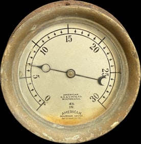 American S.G. & V. MFG Co Boston MA 4.5" Steam Gauge