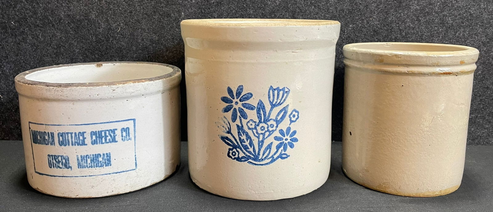 Lot 3 Original Stoneware Crocks & Small Redwing Butter Jar (1 of 12)