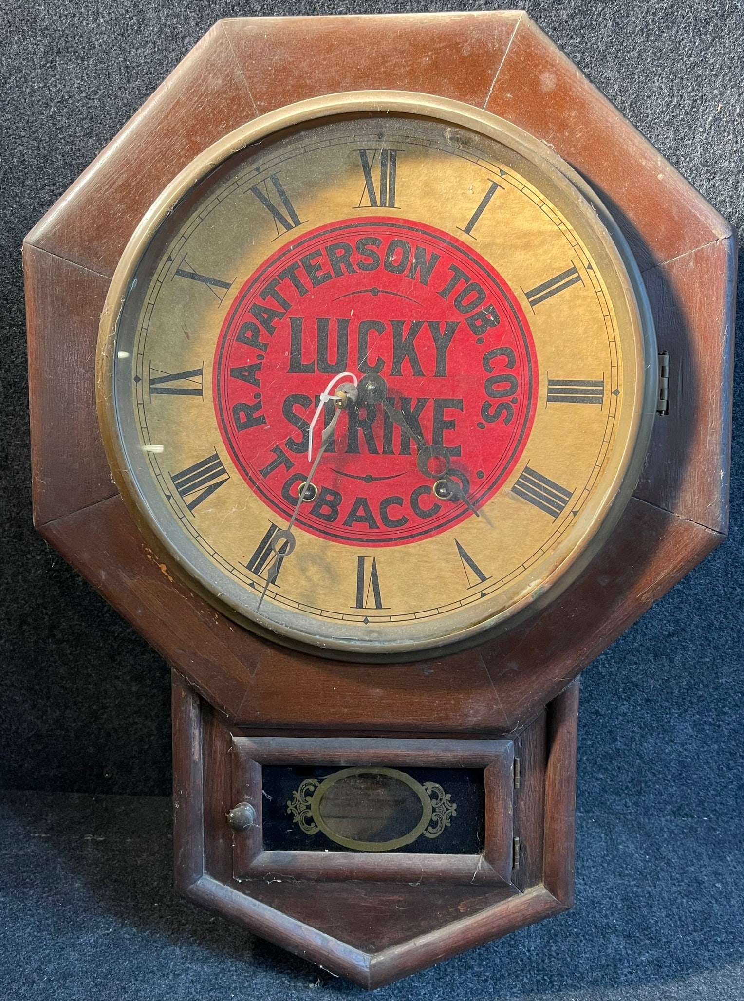 R.A. Patterson Tobacco Co's Lucky Strike New Haven Octagon 8 Day Hanging Clock (1 of 9)