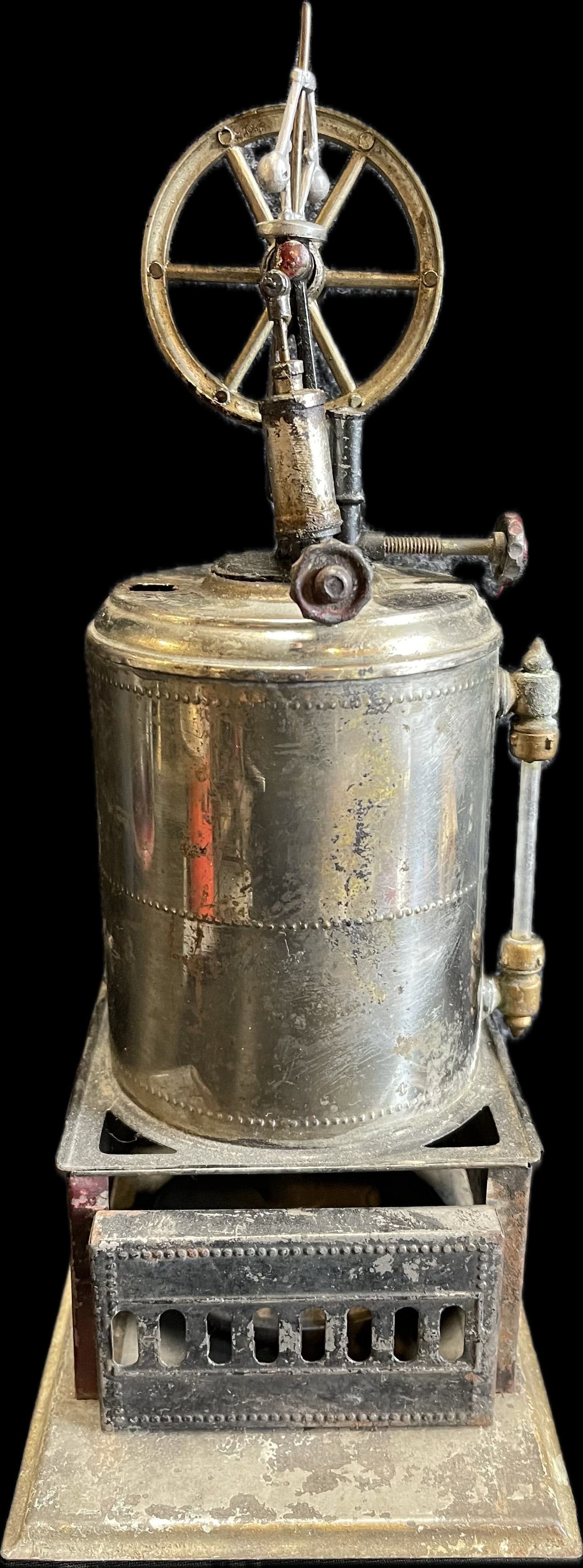 Unmarked Early 1900s Steam Engine Toy (1 of 8)