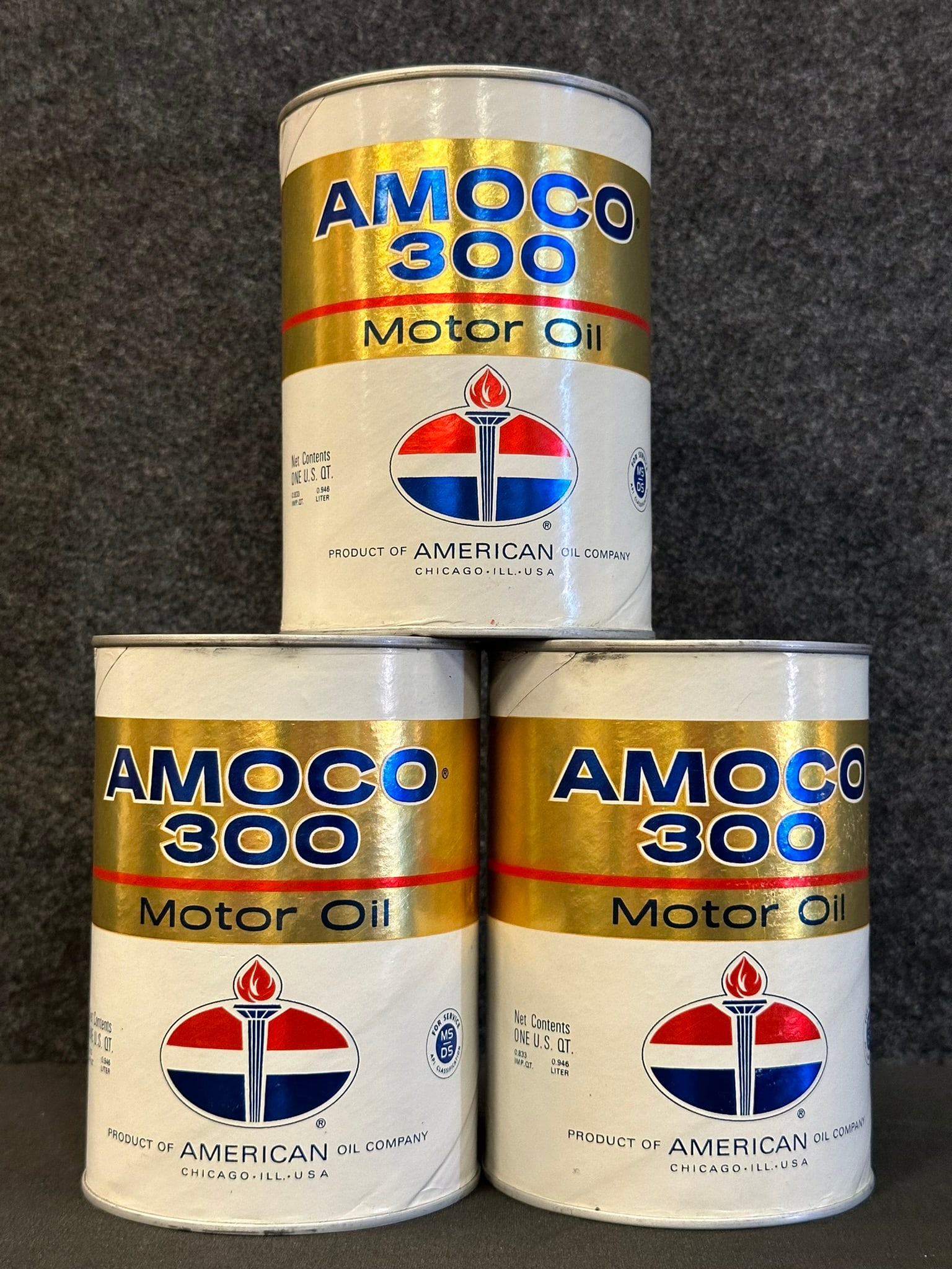 Lot 3 FULL Original AMOCO 300 Cardboard 1960s Motor Oil Quart Cans (1 of 5)