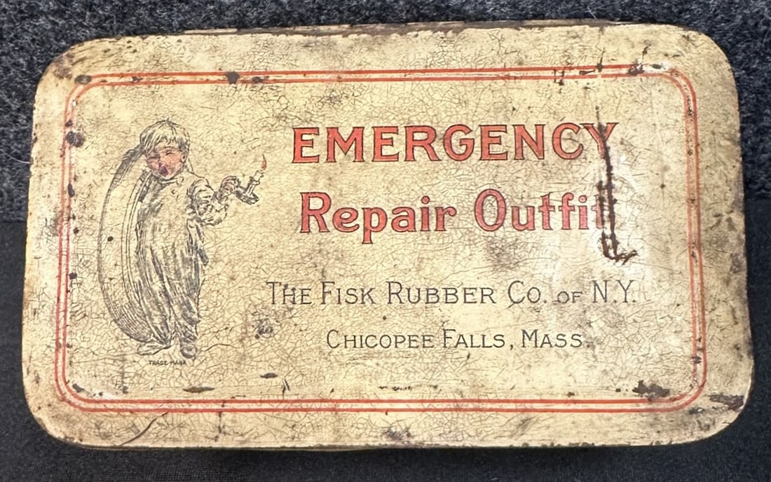 1920s Fisk Rubber Co Of NY Emergency Tube Repair Outfit Metal Kit (1 of 8)