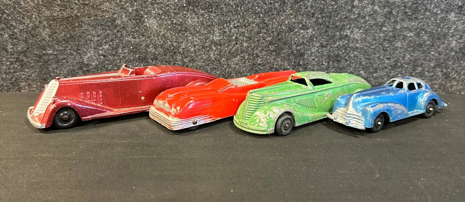 Lot 4 Original Cast Aluminum Streamline Cars Manoil & Metal Masters, (1 of 20)