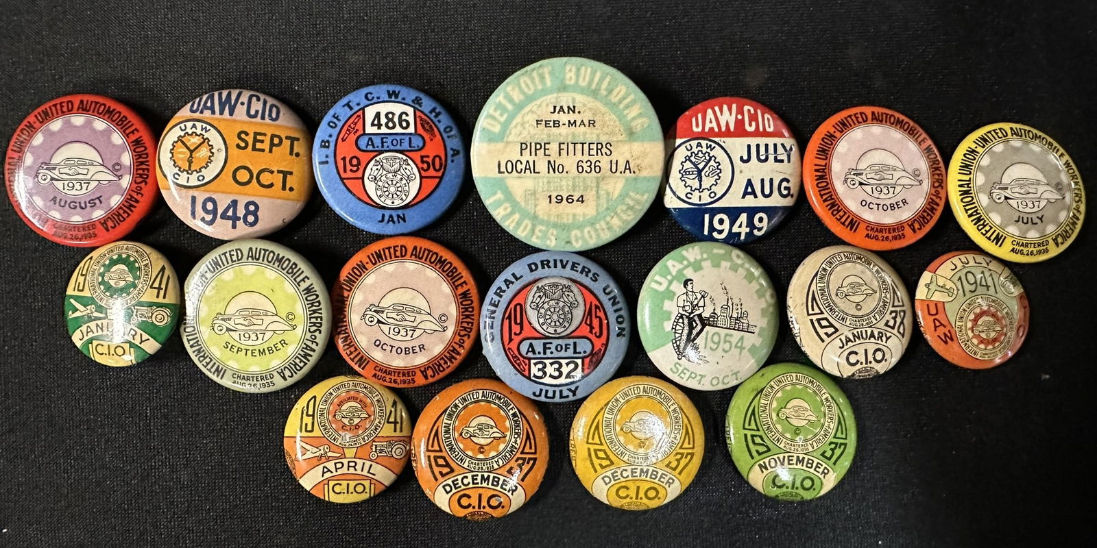 Lot 18 Original 30s 40s 60s UAW Detroit Michigan Teamster Pinback Buttons (1 of 8)