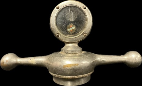 Oldsmobile 1920s Original Radiator Cap Hood Ornament Moto Meter