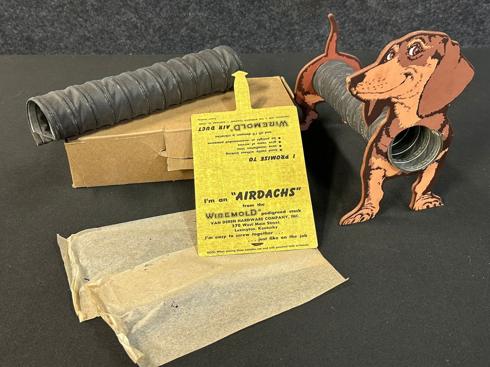 Airdachs Wiremold NOS Hose Store Display Box w/ Daschund Dog (1 of 8)