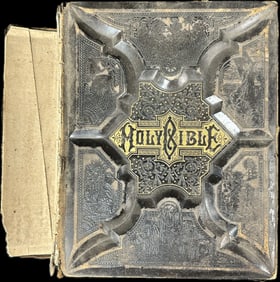 Early 19th Century Large Leather Bound Holy Bible Self Pronouncing Edition Dated 1892 1068 Pages