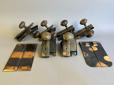 Fantastic Lot of 6 Victorian Era Complete Door Knob w/Lock Assembly Set Japaned Finish Kick Push